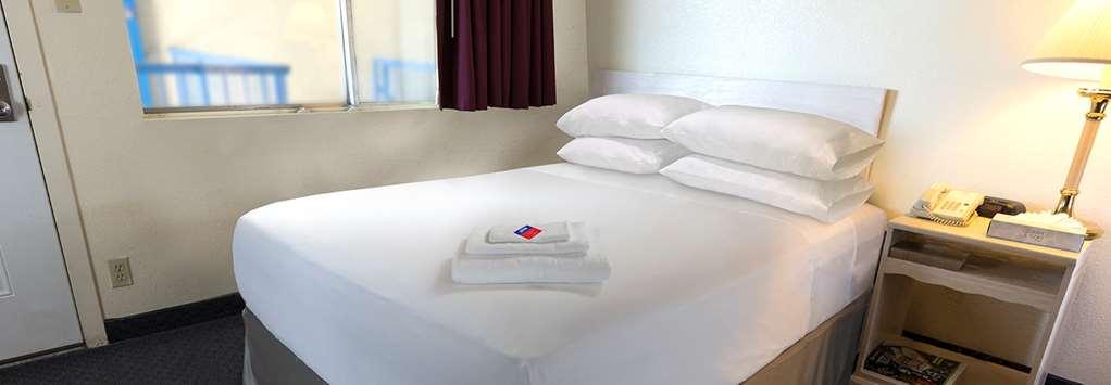 Aerospace Inn Мохаве Номер фото